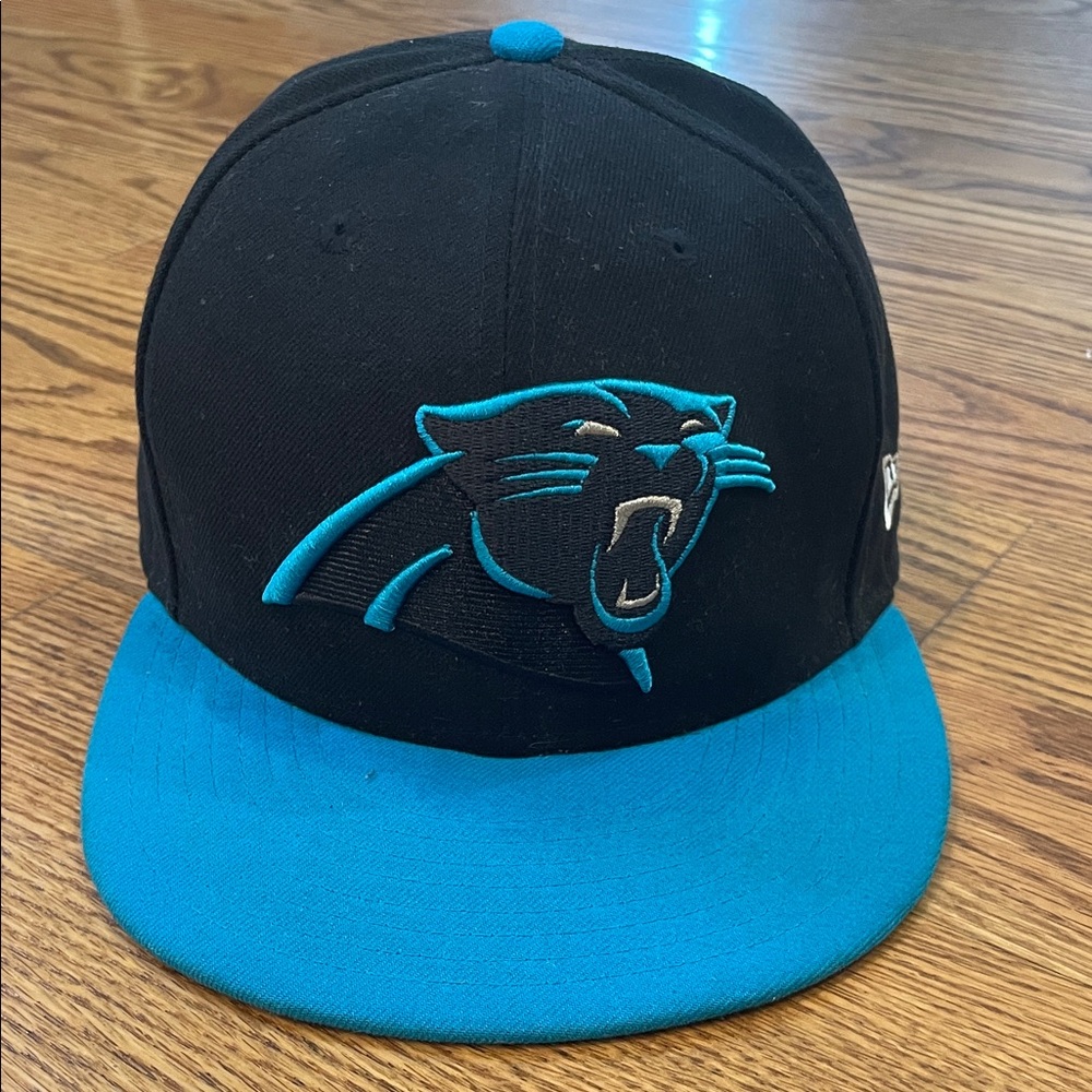 Carolina Panthers New Era Fitted Hat. Size 7 1/2. Excellent Condition.
